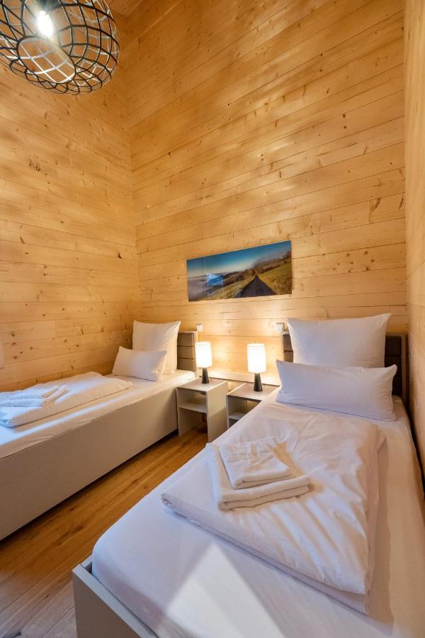 Netten Naturerlebnis Holz-Chalets Daun Ngoại thất bức ảnh