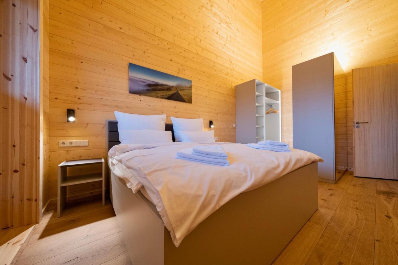 Netten Naturerlebnis Holz-Chalets Daun Ngoại thất bức ảnh
