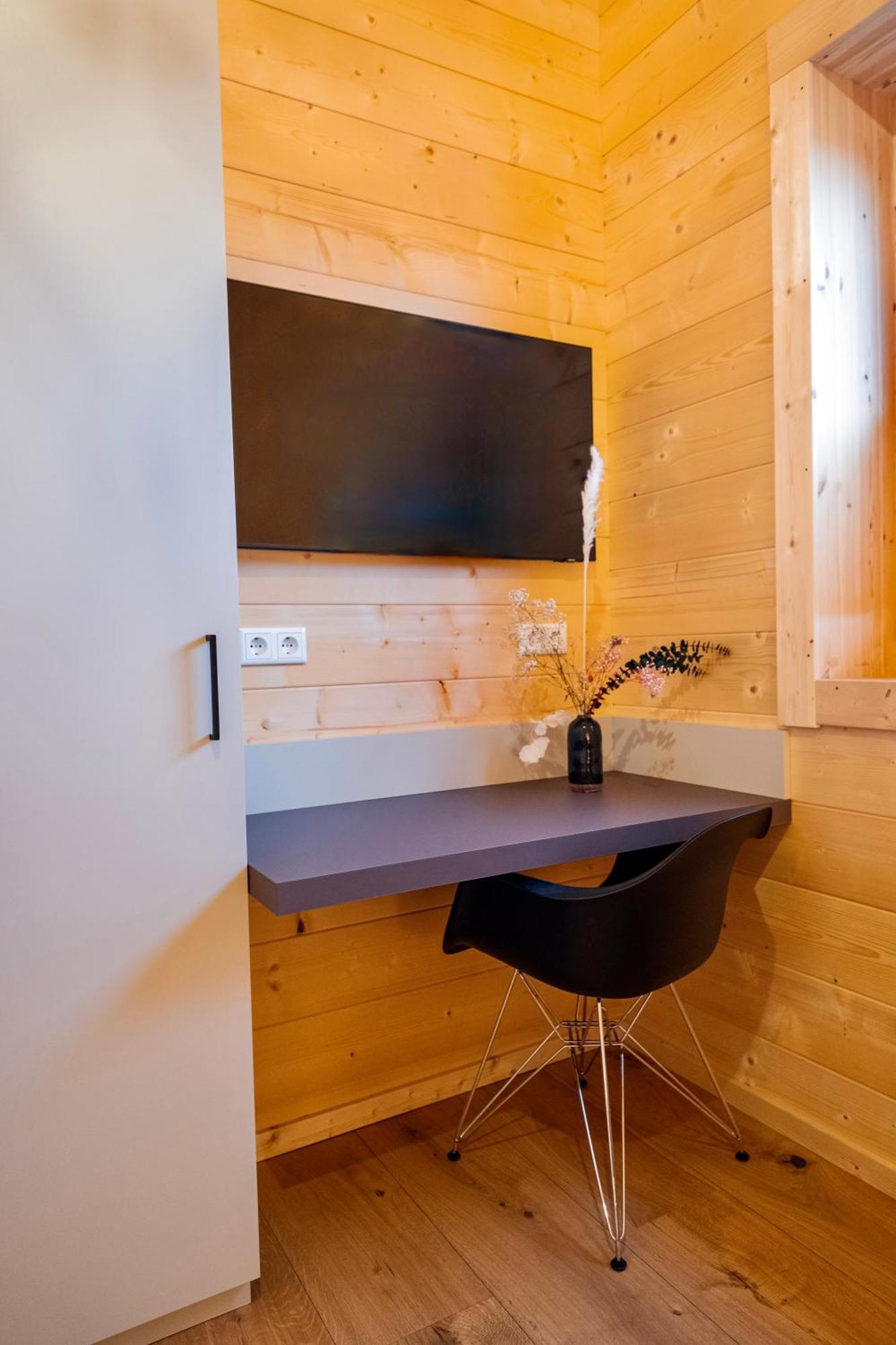 Netten Naturerlebnis Holz-Chalets Daun Ngoại thất bức ảnh