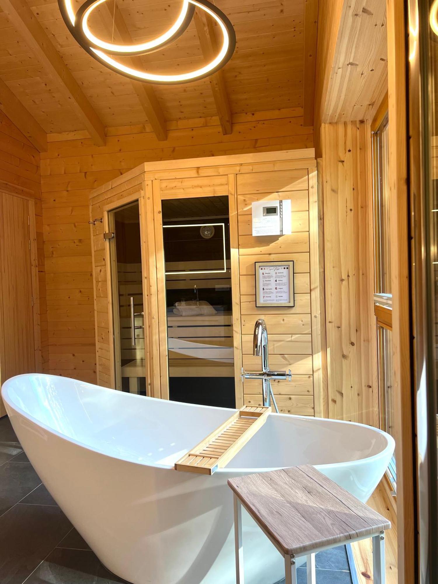 Netten Naturerlebnis Holz-Chalets Daun Ngoại thất bức ảnh