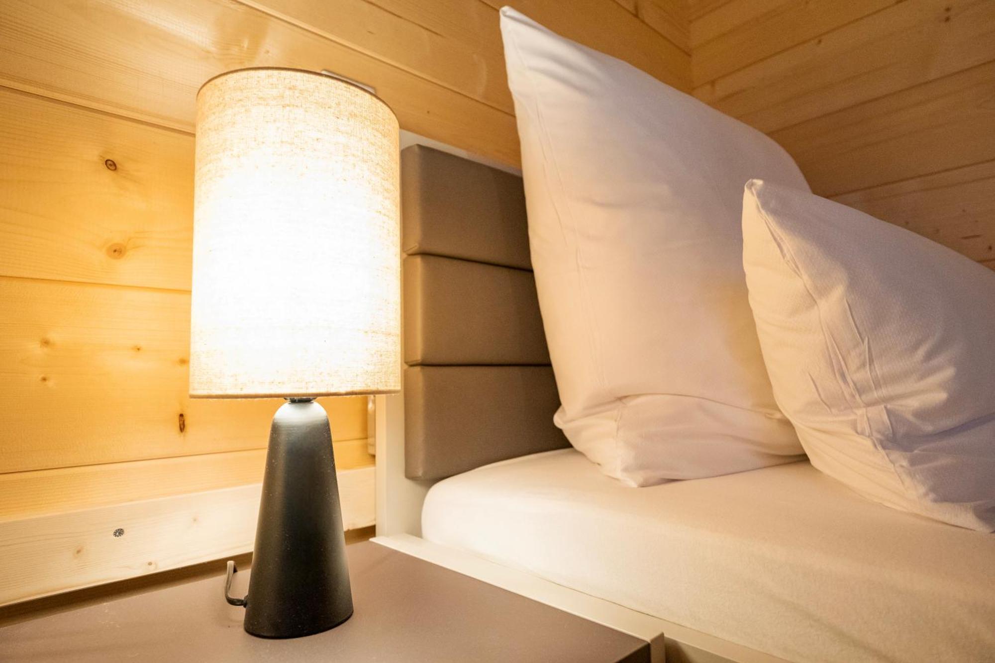 Netten Naturerlebnis Holz-Chalets Daun Ngoại thất bức ảnh
