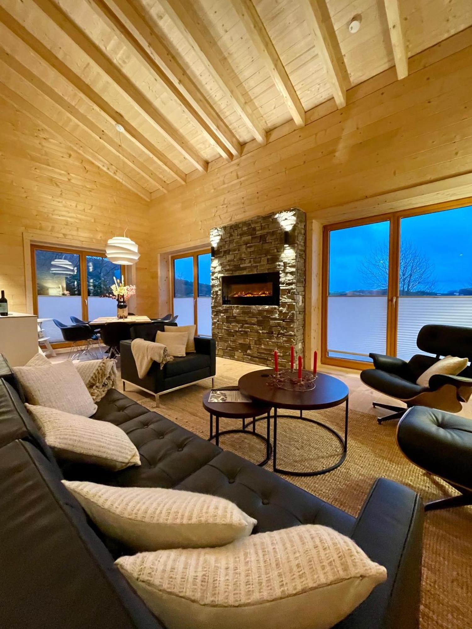 Netten Naturerlebnis Holz-Chalets Daun Ngoại thất bức ảnh