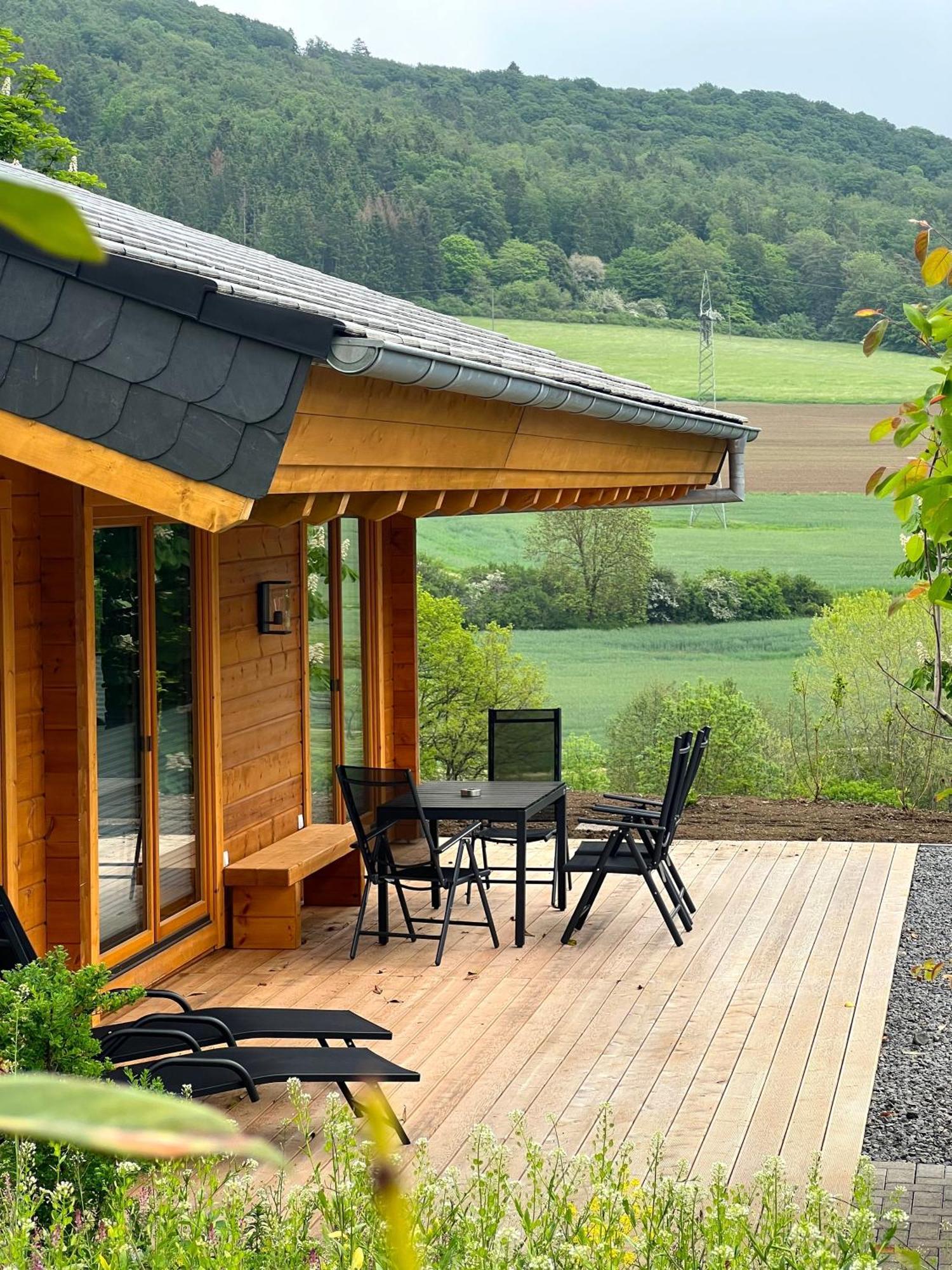 Netten Naturerlebnis Holz-Chalets Daun Ngoại thất bức ảnh